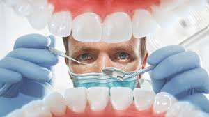 sogrevayushchij-kompress-pomogaet-bystro-ubrat-zamorozku